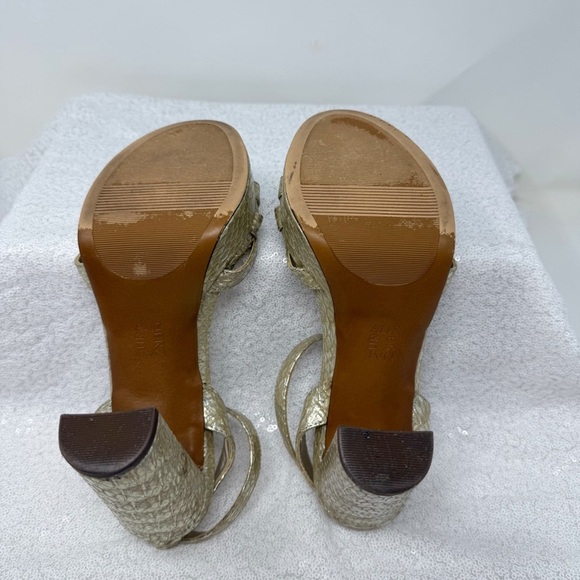 Naturalizer women’s gold snake Mallory ankle strap sandals/ heels size 8.5 wide - Picture 6 of 16